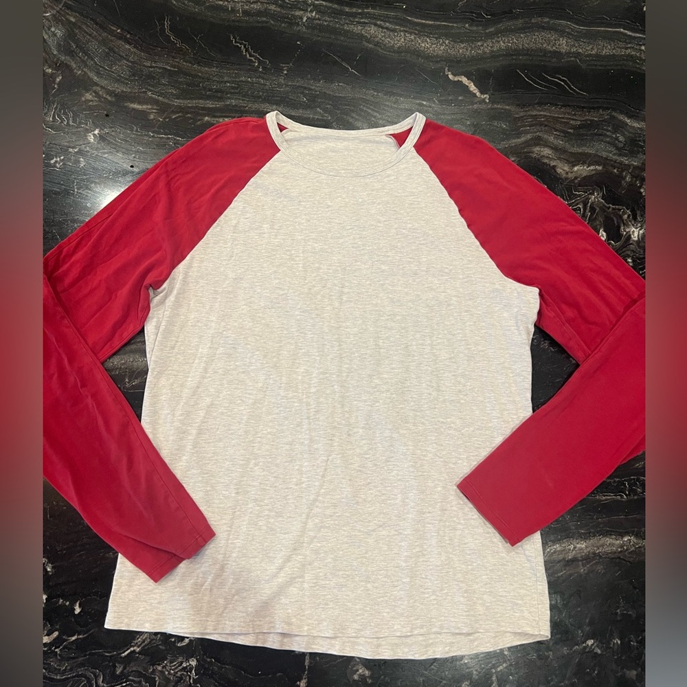 Mens Lululemon long sleeve shirt. Size Large. Bohdi.